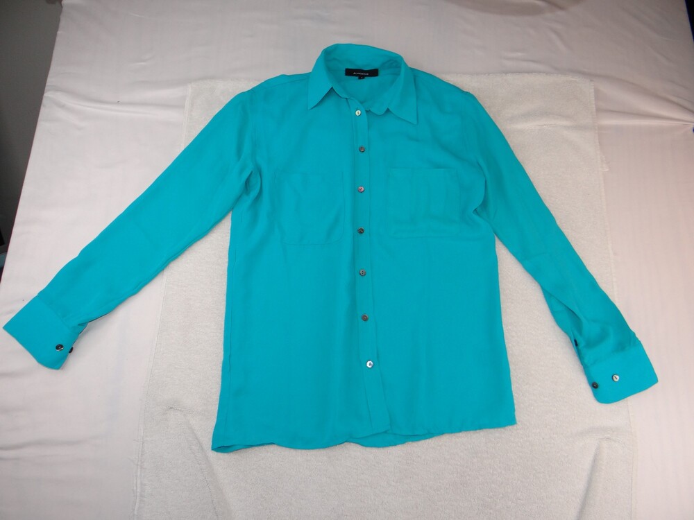 OLIVACEOUS Small Turquoise Long Sleeve Button Up Shirt Blouse